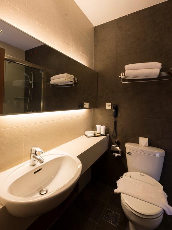 Kuala Belait Swiss Hotel Apartment מראה חיצוני תמונה